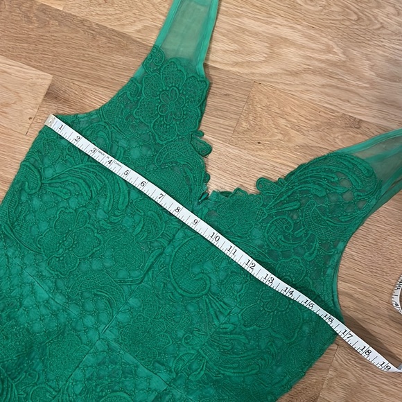 Lace Overlay Silk Green Dress Size 6 - Picture 7 of 12